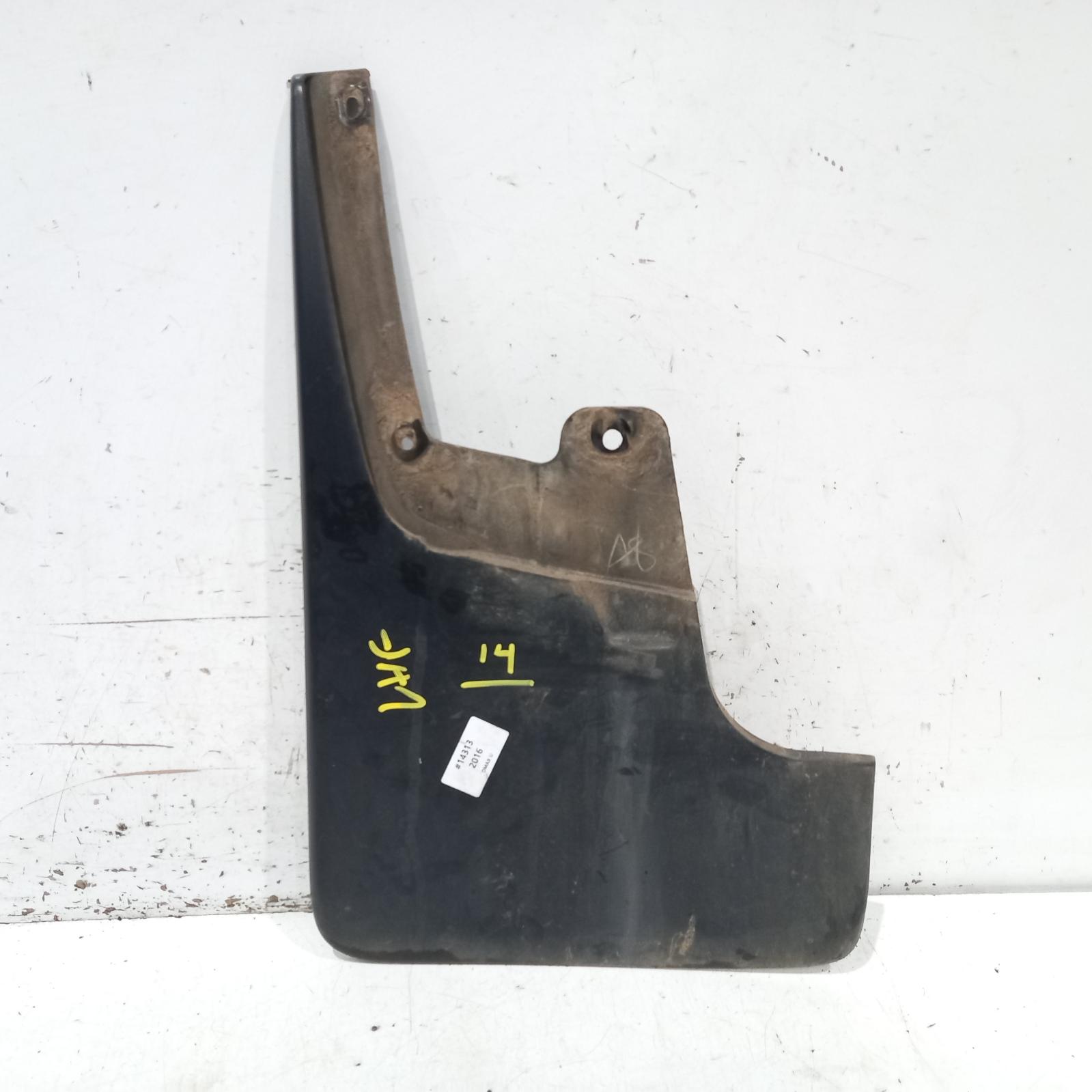 456027, Used mud flaps for 2016 dmax lh side, rc, 05/1206/20