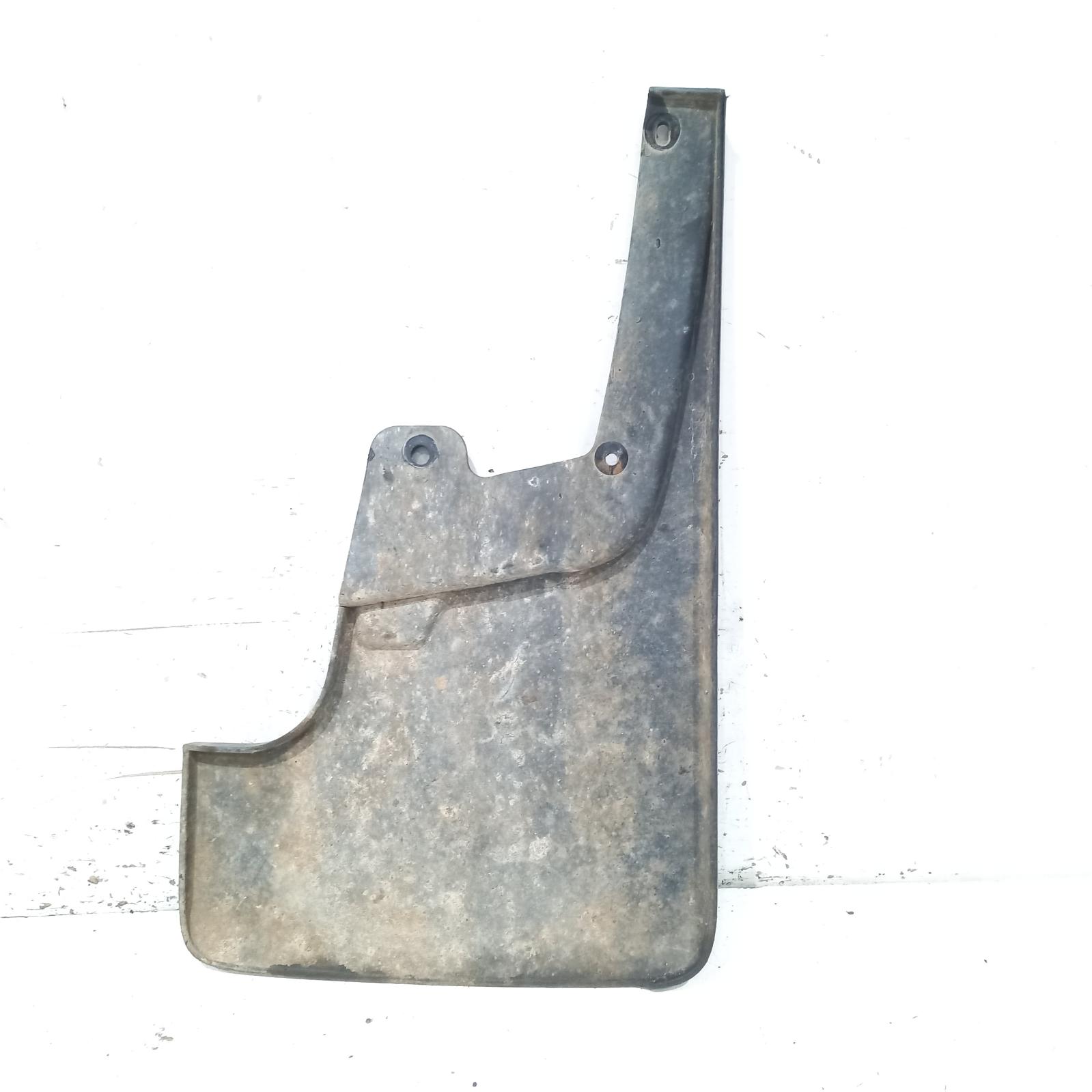 456027, Used mud flaps for 2016 dmax lh side, rc, 05/1206/20