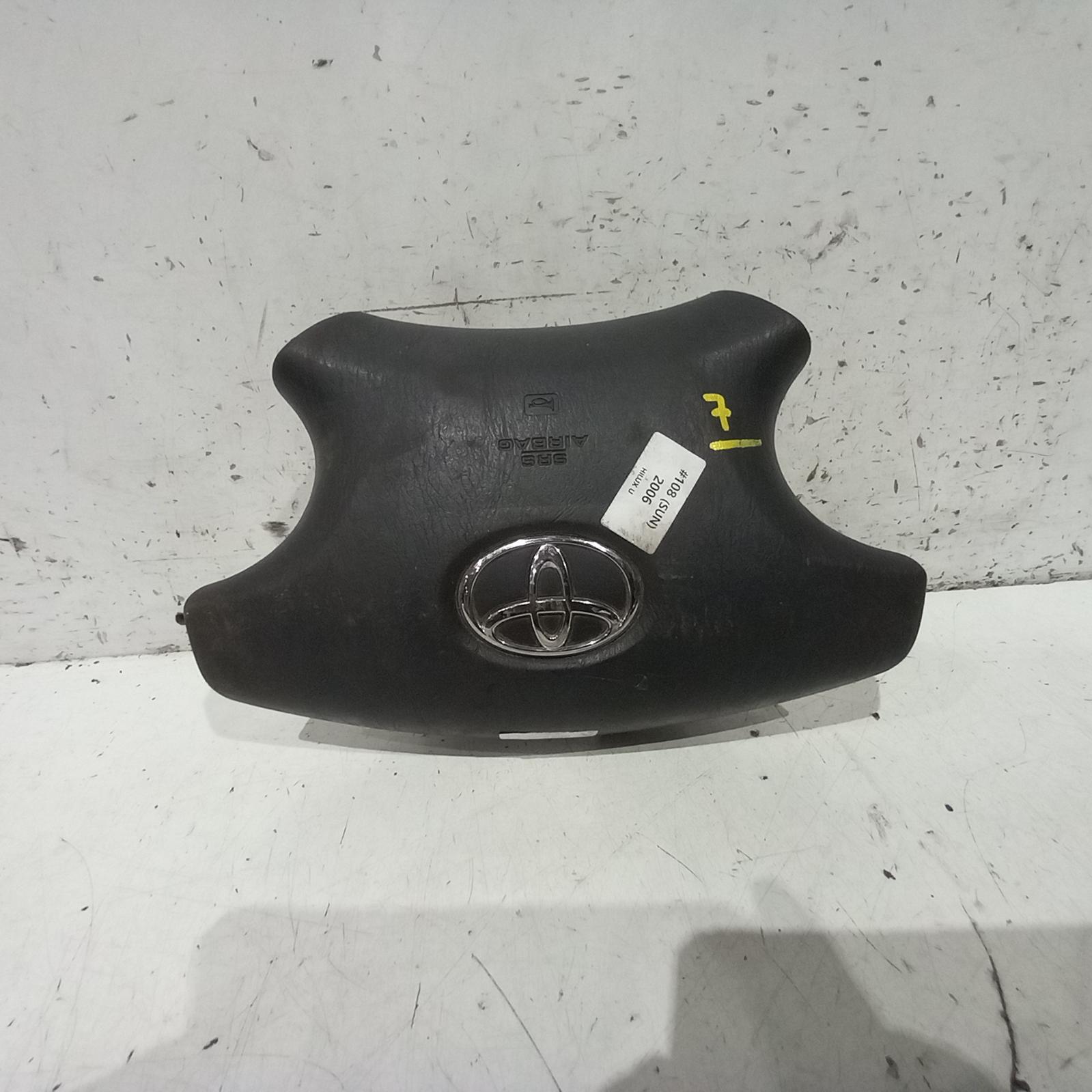 Hilux Airbag Right 2005-2011 steering wheel,black,non audio control type,02/05-06/11 s108 #456951