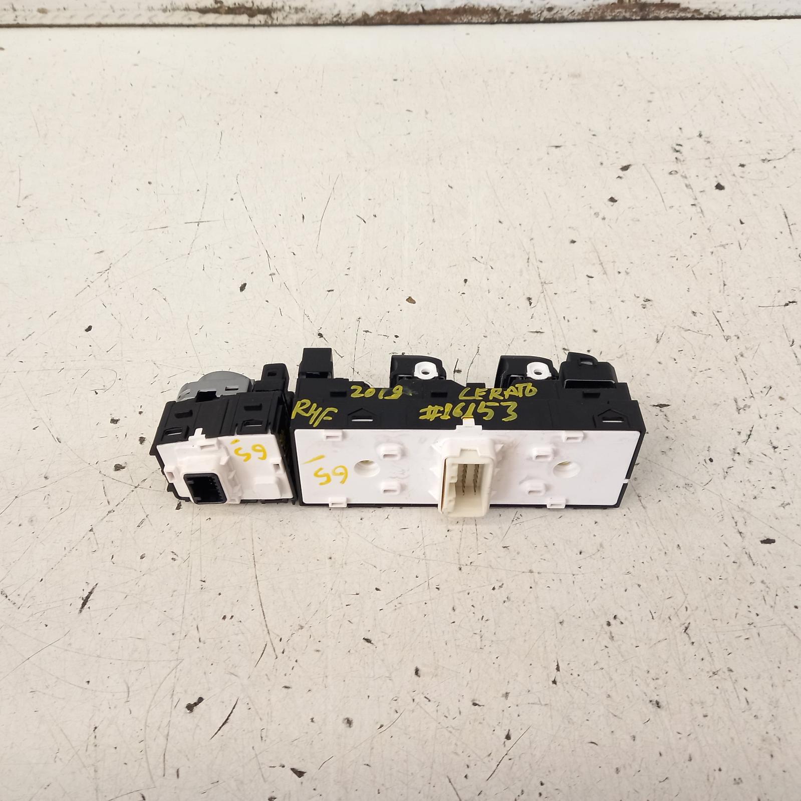 Cerato Power Door Window Switch 2018-2022 rh front (master switch),bd,sedan/hatch,04/18- 00016153 #457262