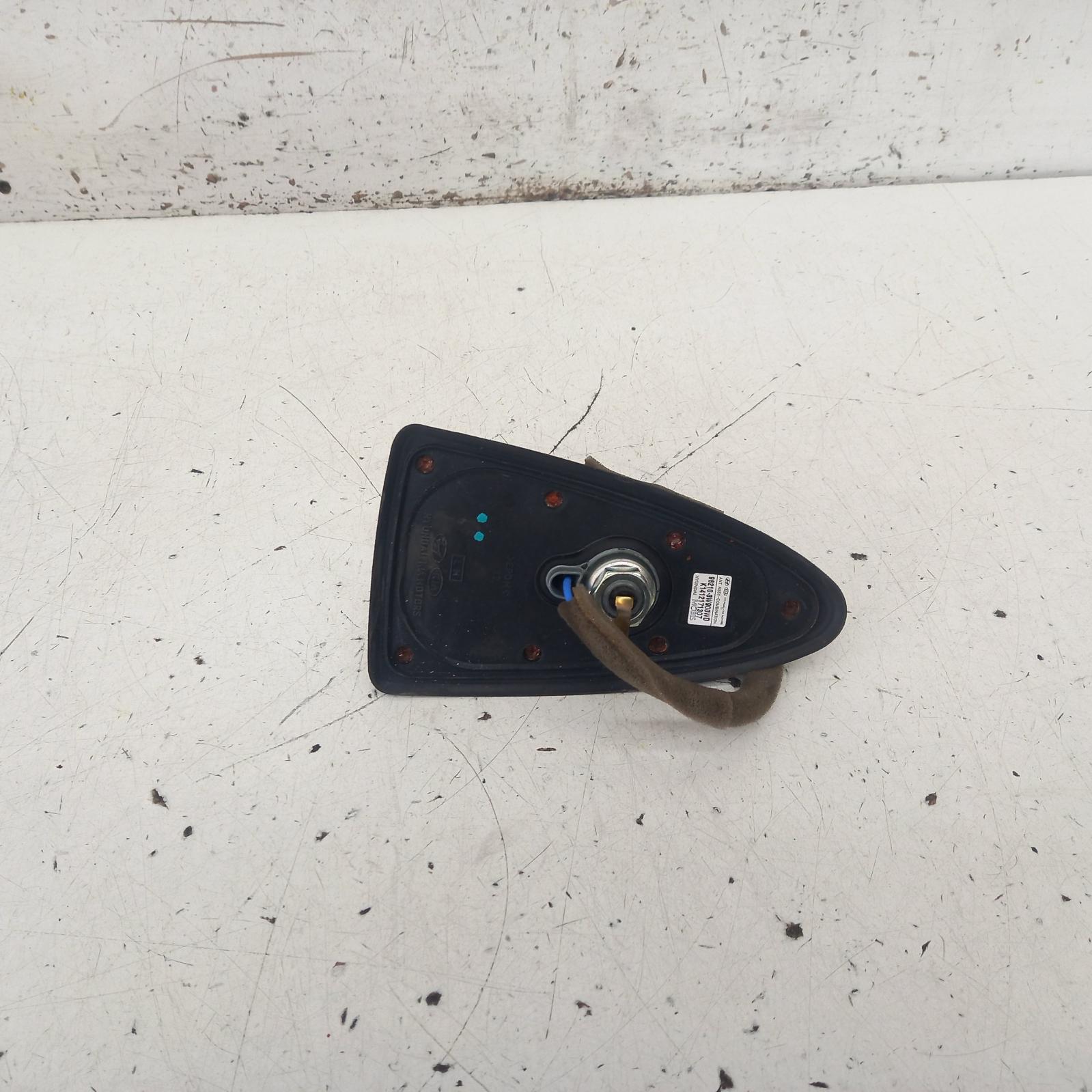 458493, Used antenna for 2015 Sportage sl, 05/1010/15