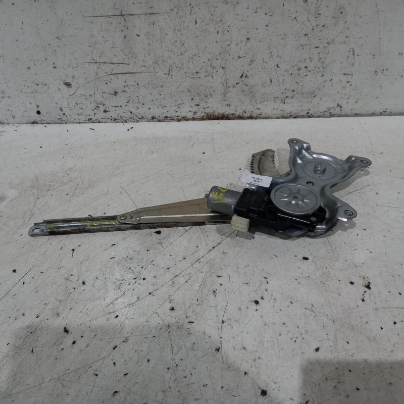 window regulator/motor rear left