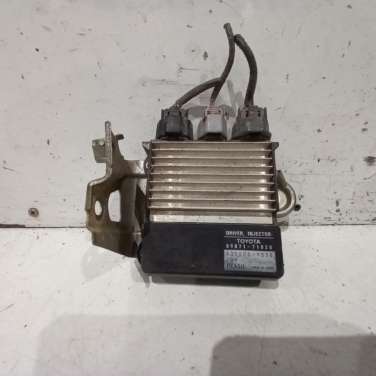 458687, Used ecu for 2008 hilux injector driver, p/n 8987171020, 02/