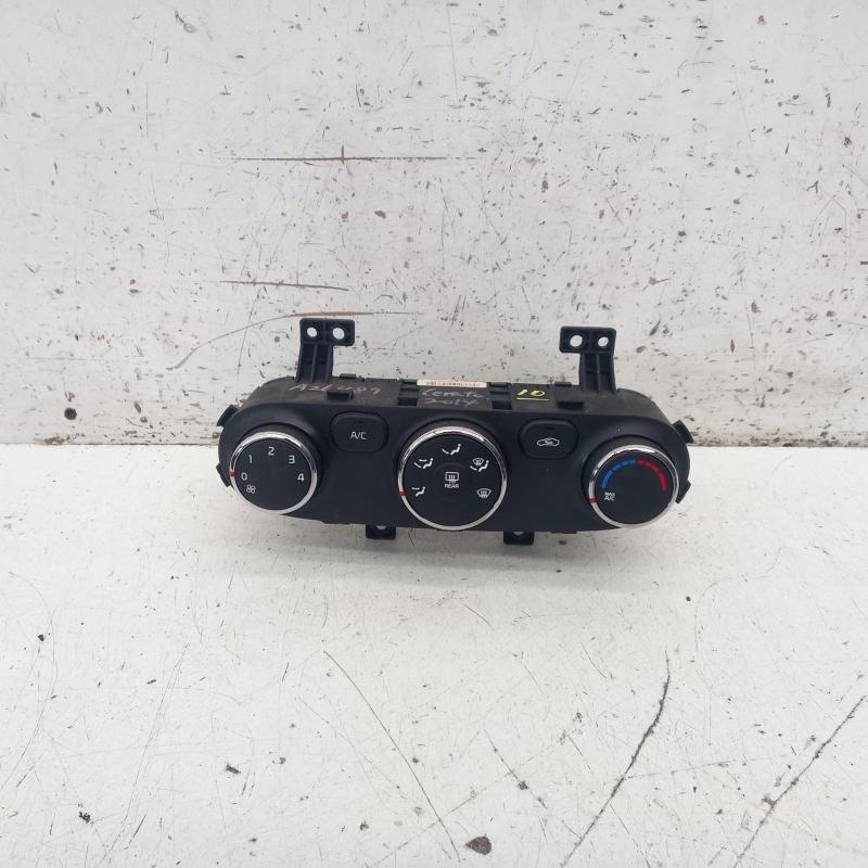 heater/aircon controls