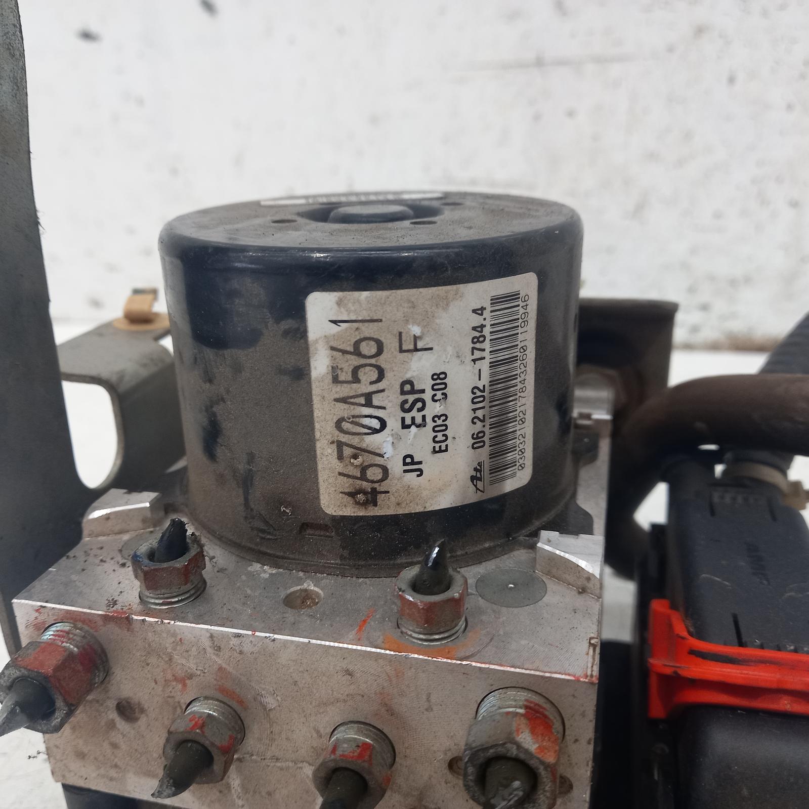 460757, Used abs pump/modulator for 2011 lancer cj, p/n 4670a561, 07/