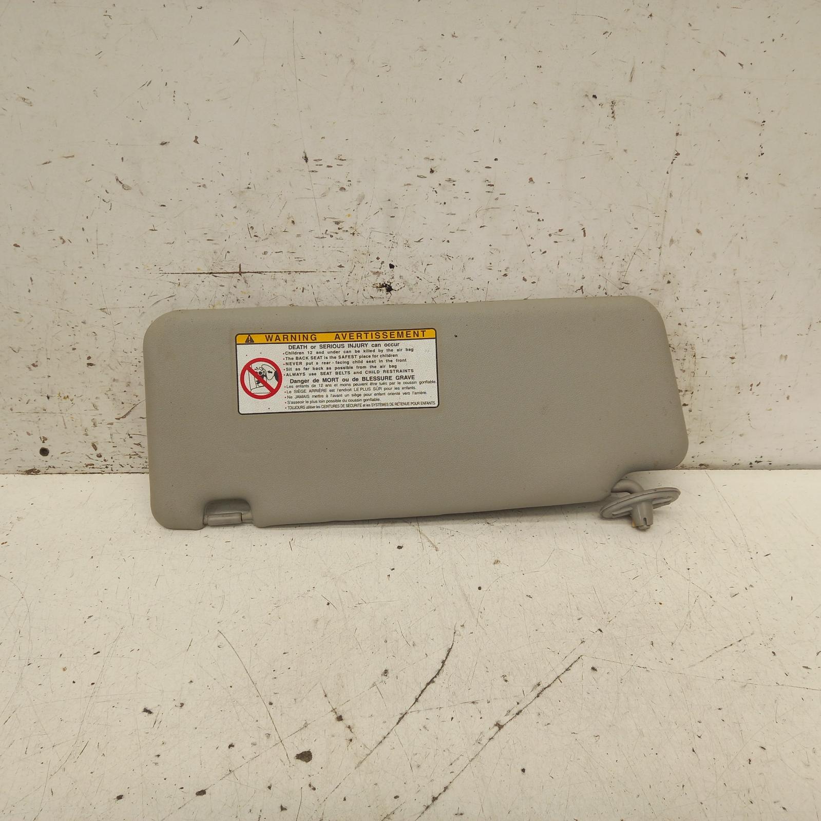 Hilux Sunvisor 2005-2015 rh side,02/05-08/15 00017683 #462242
