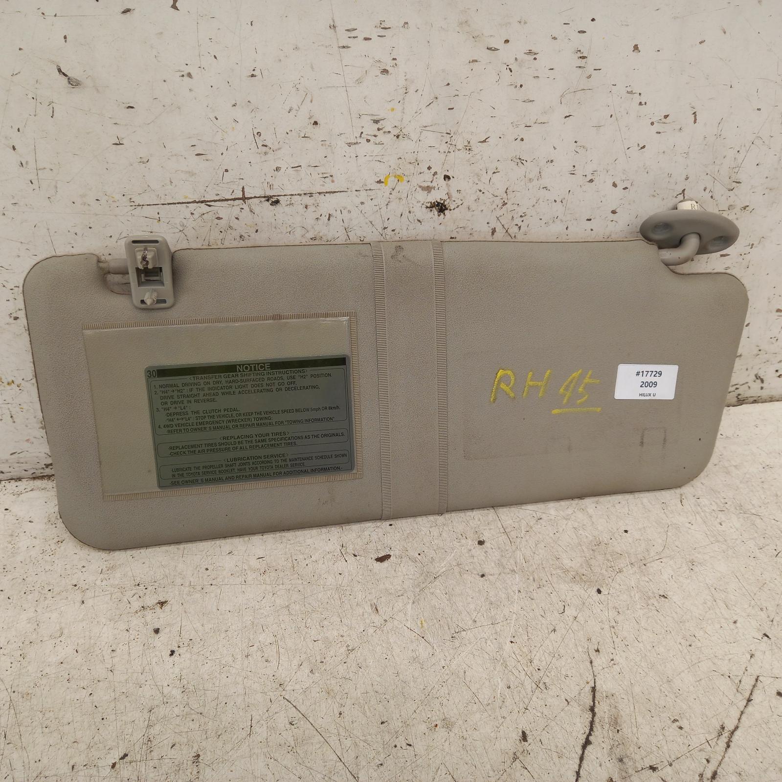 Hilux Sunvisor 2005-2015 rh side,02/05-08/15 00017729 #463685