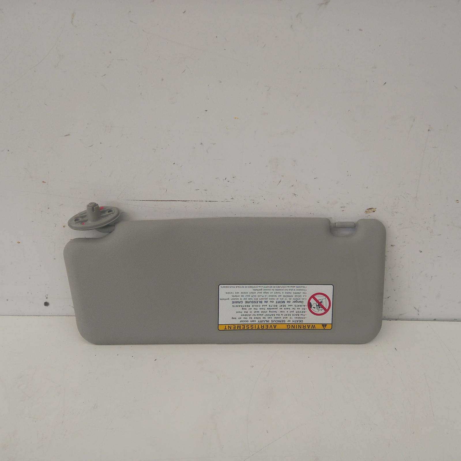 Hilux Sunvisor 2005-2015 rh side,02/05-08/15 00017119 #434517