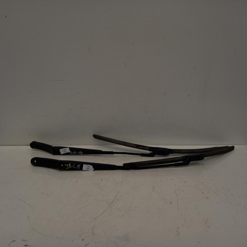 wiper arm