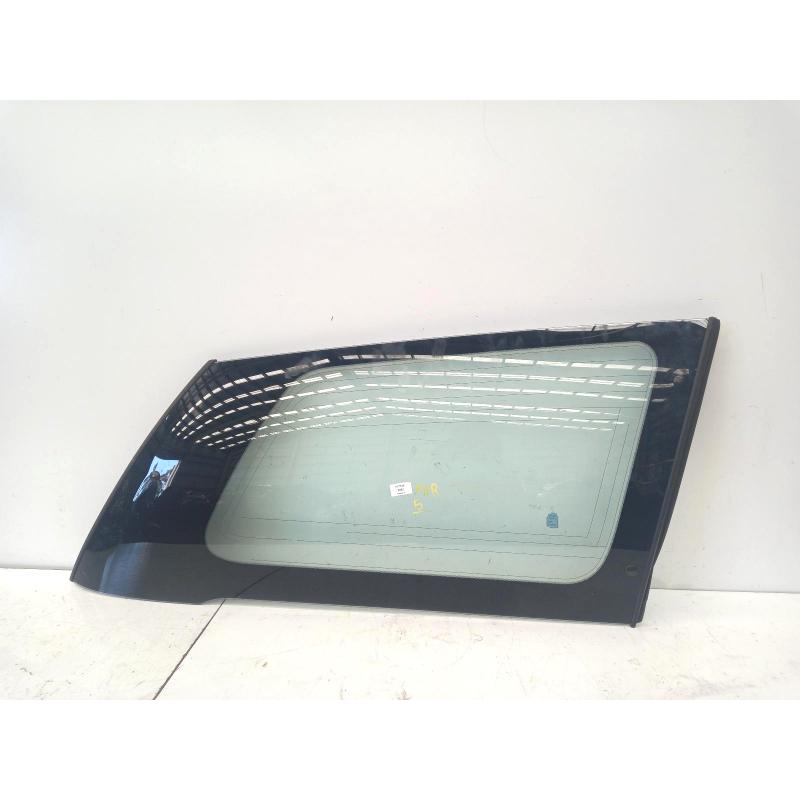 side glass rear right