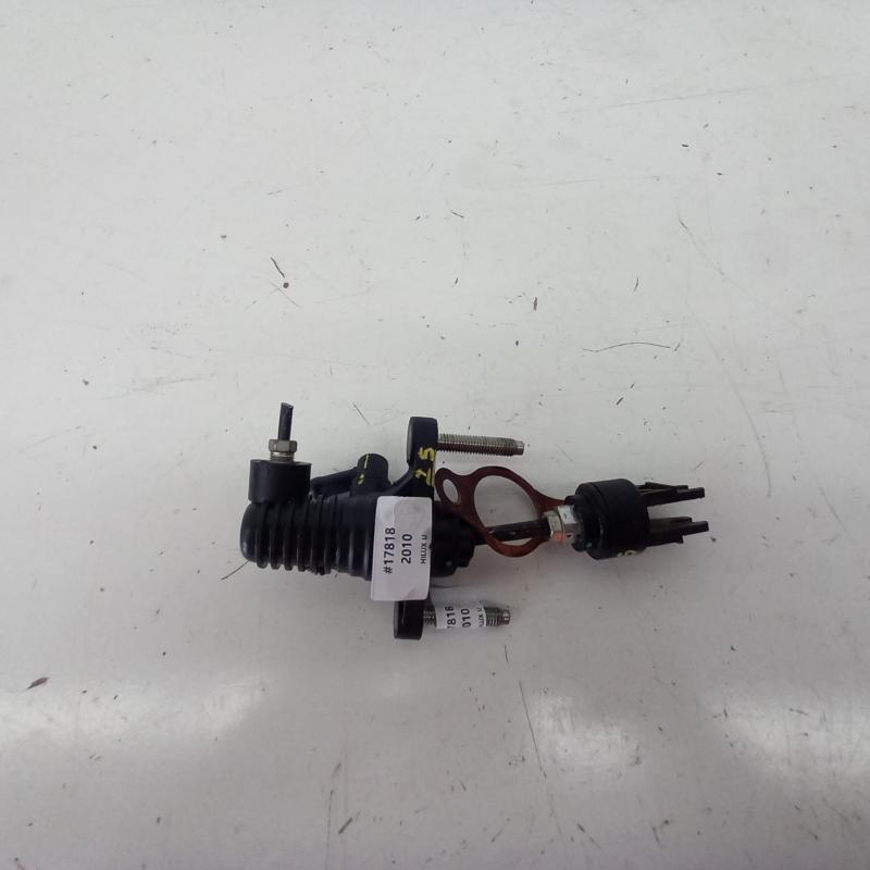 clutch master cylinder