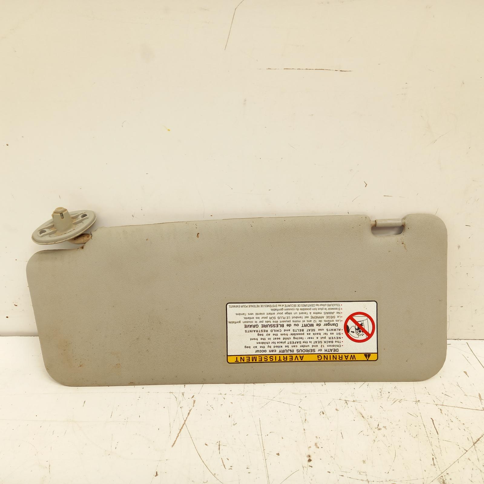 Hilux Sunvisor 2005-2015 rh side,02/05-08/15 00017841 #469573