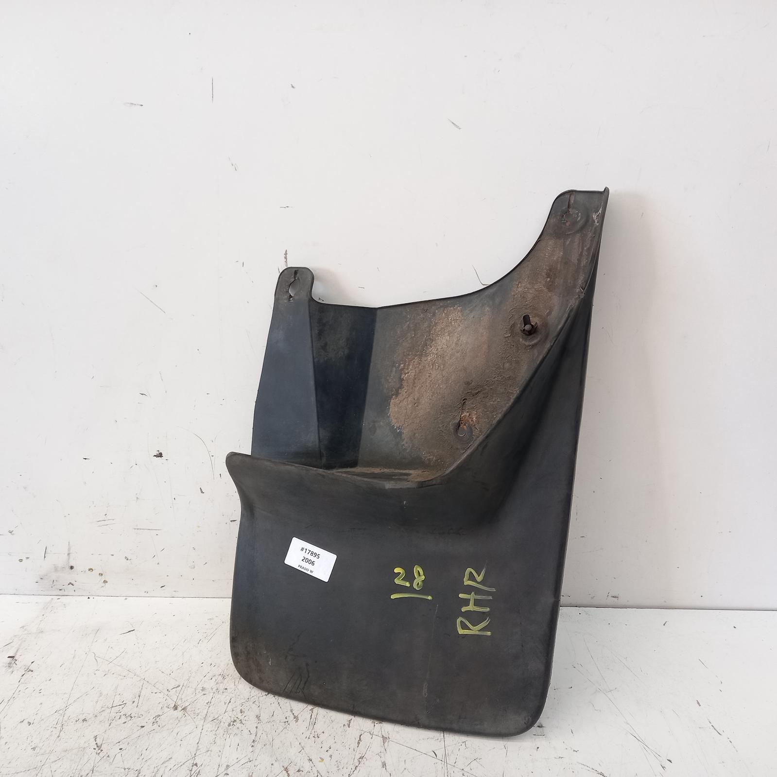 470461, Used mud flaps for 2006 prado rh rear, non flare type, 120