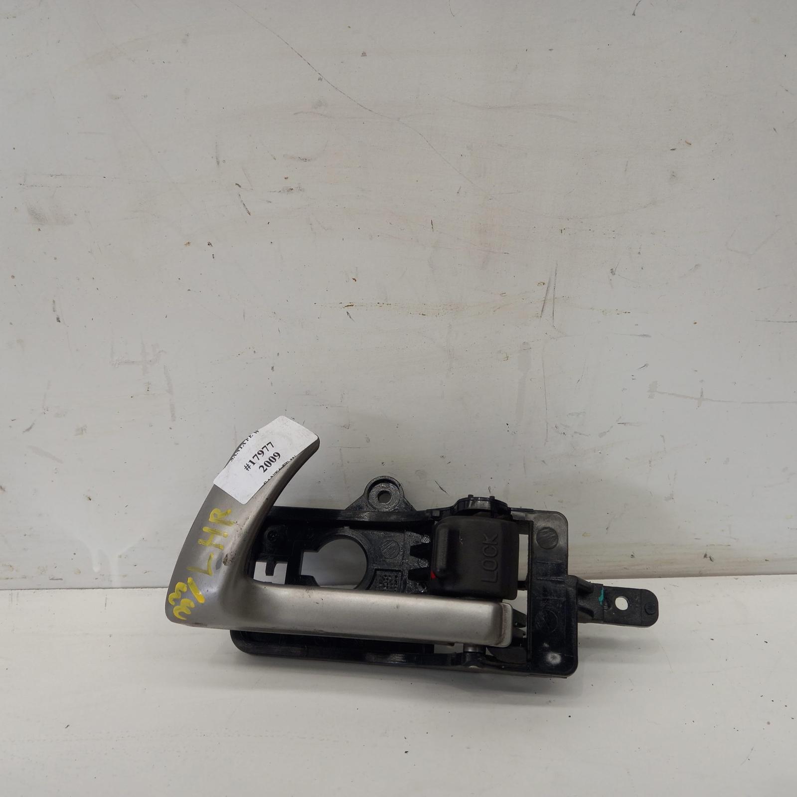 Santa Fe Door Handle 2005-2012 inner,lh front/lh rear,silver,cm,11/05-06/12 00017977 #474169