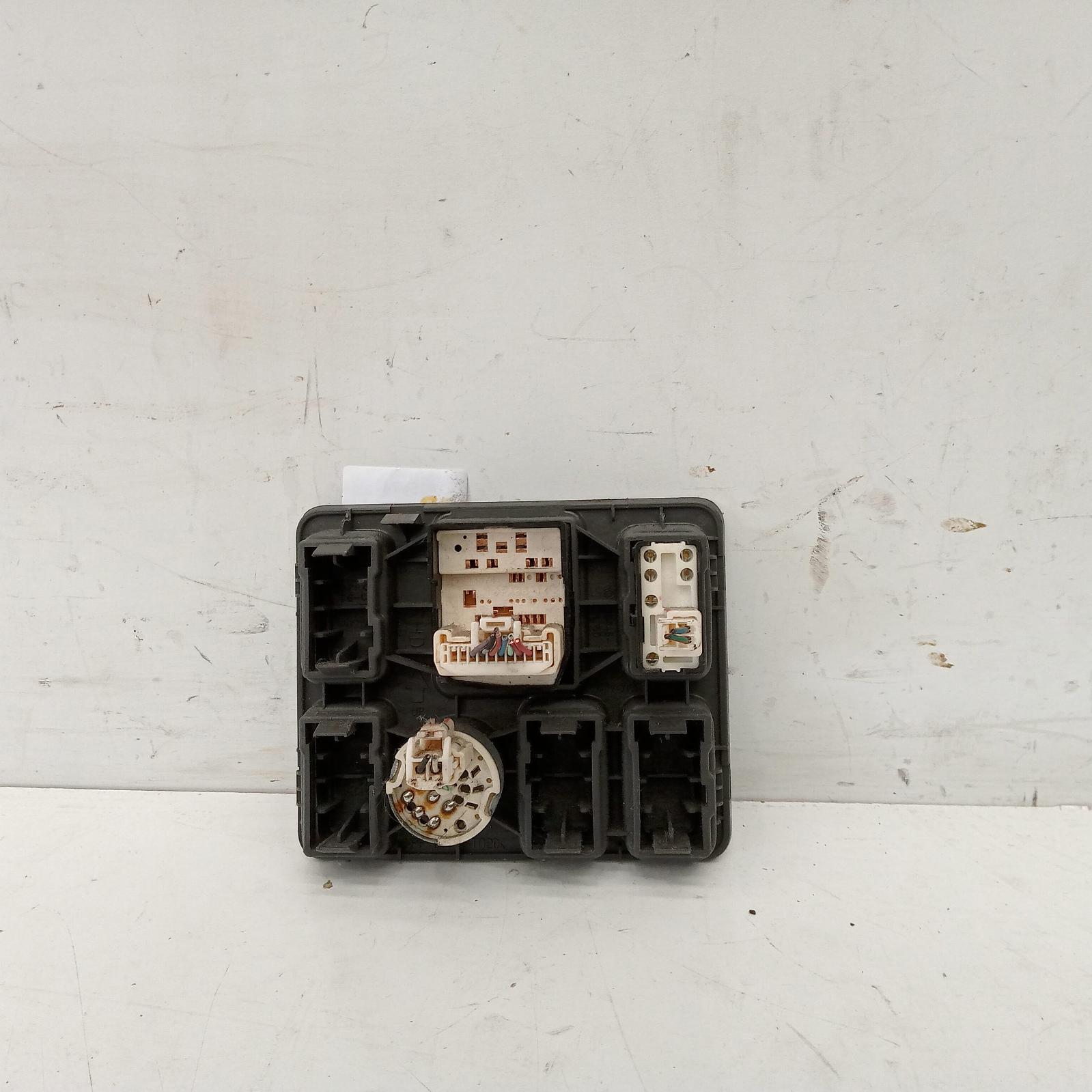 Hilux Miscellaneous Switch Relay 2011-2015 mirror switch,09/11-08/15 00015874 #474332