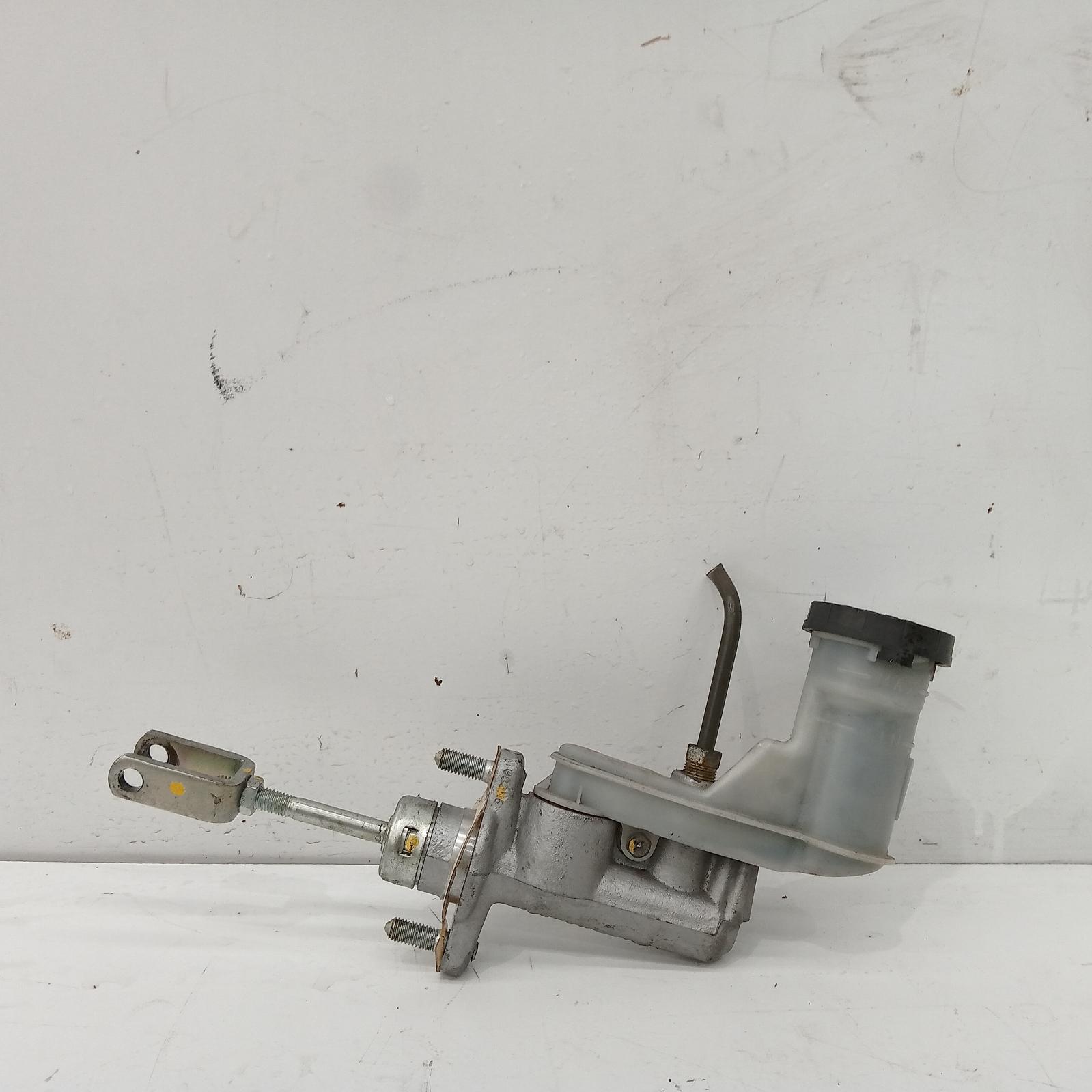 474772, Used clutch master cylinder for 2009 dmax 10/0805/12