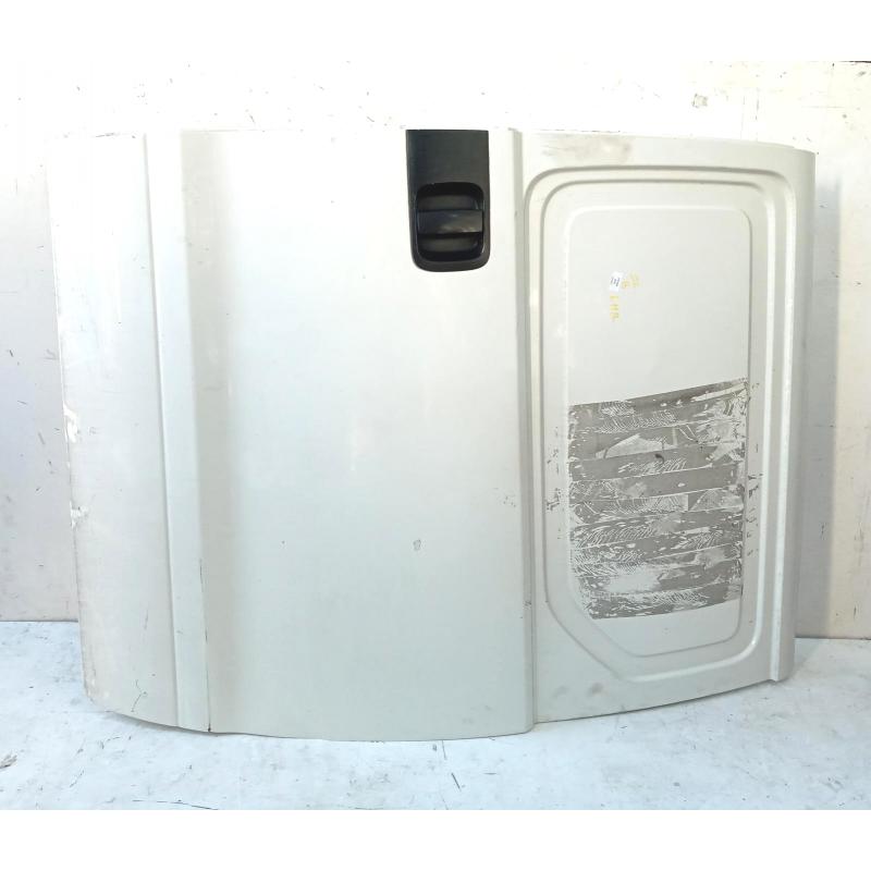 door/sliding rear left