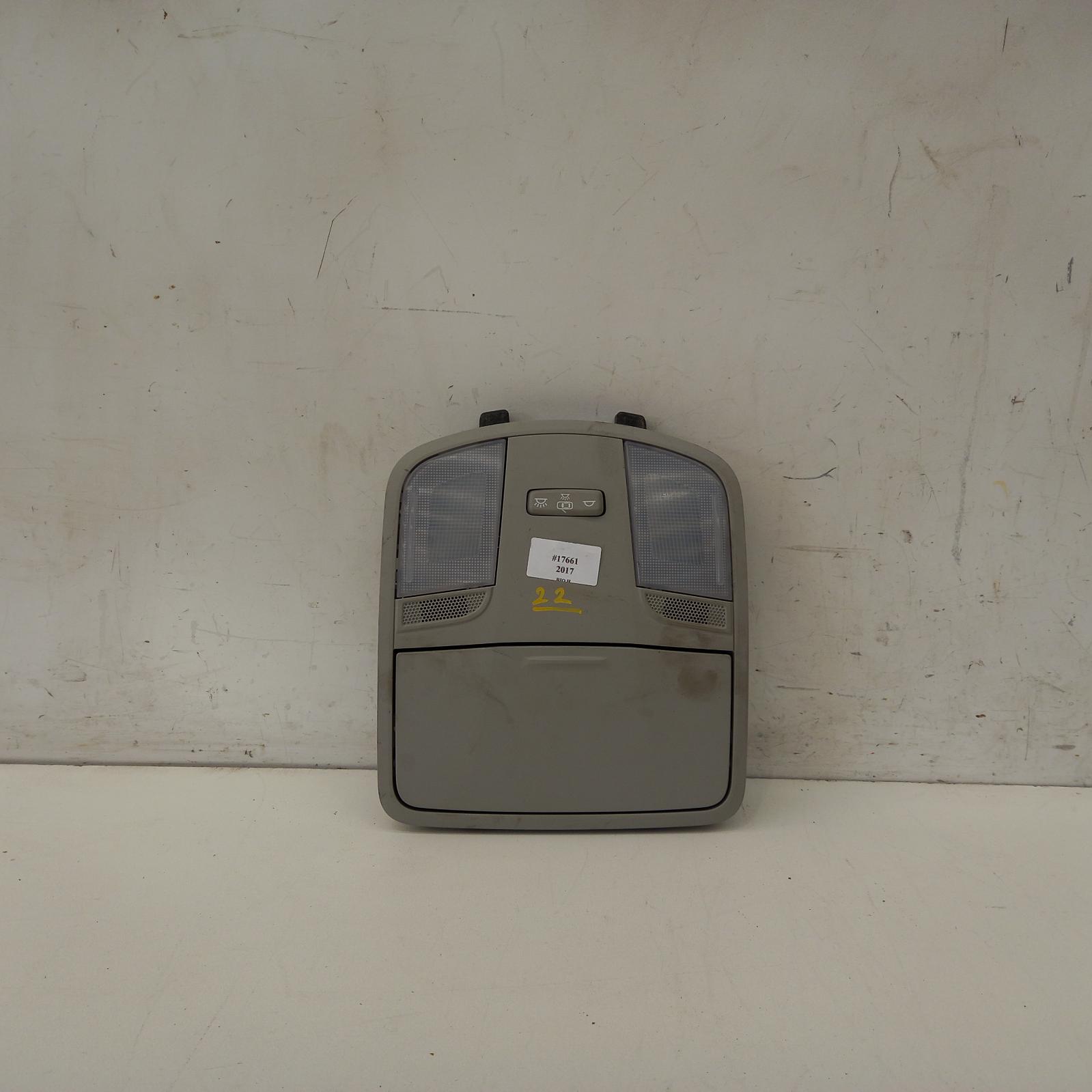 Rio Courtesy Light 2016-2023 front,w/ sunglass holder type,yb,12/16- 00017661 #475330