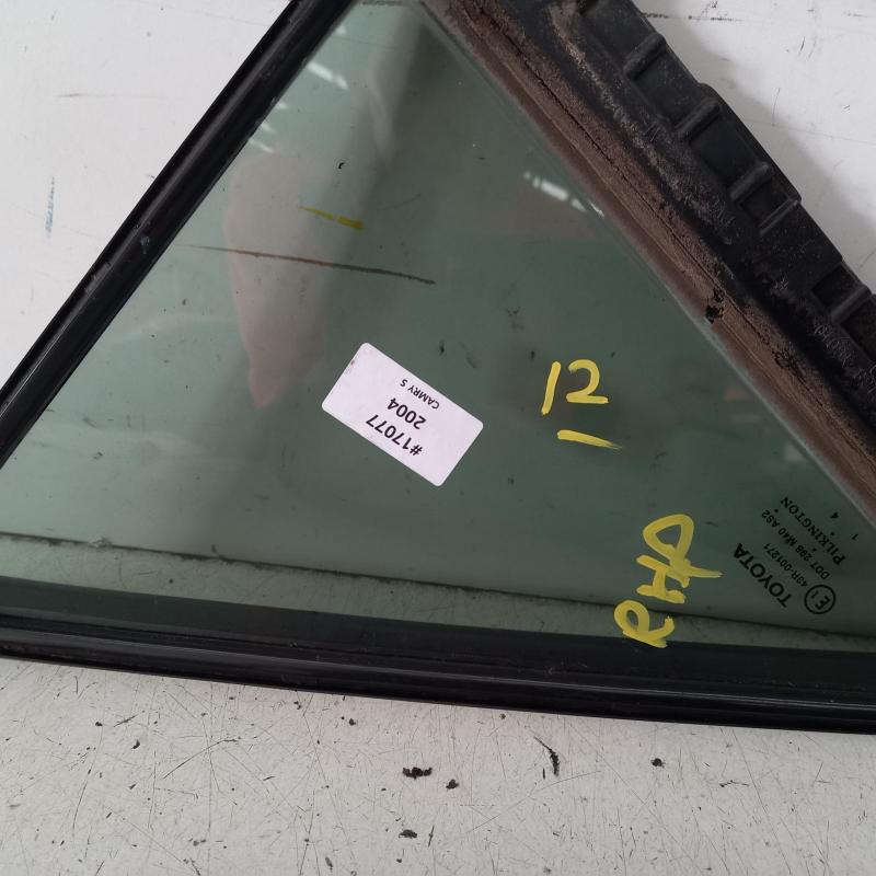 quarter door glass rear right