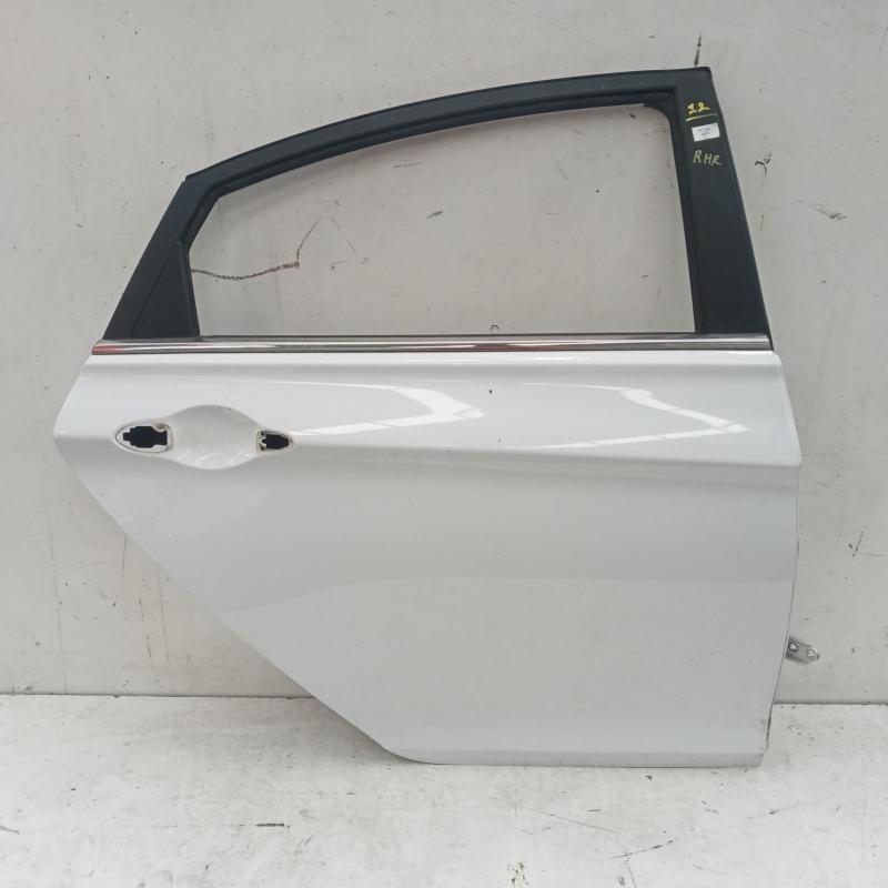 door/sliding rear right