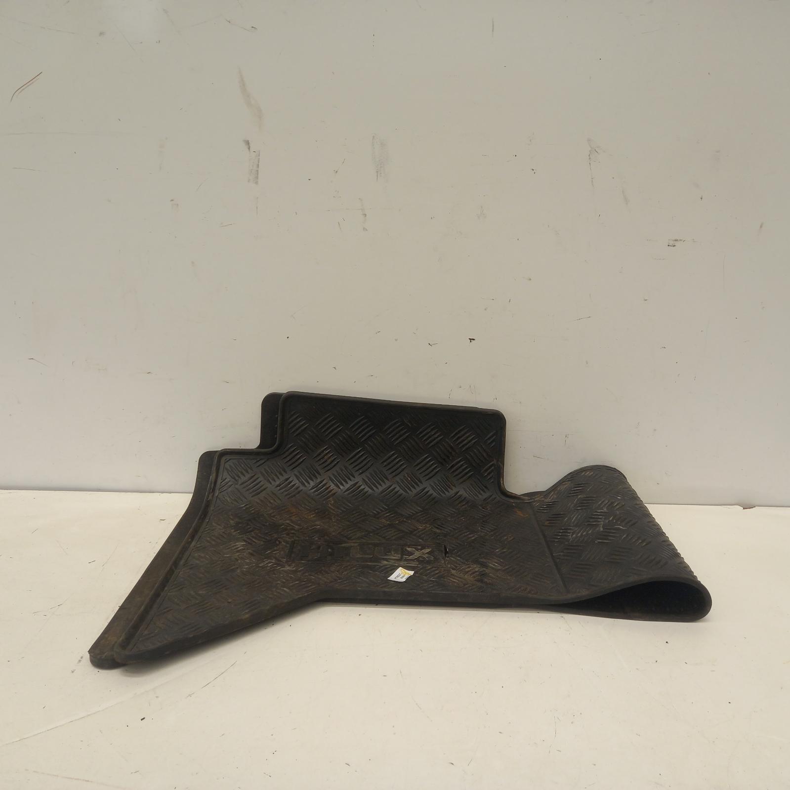 Hilux Floor Mats 2005-2011 03/05-08/11 00018037 #479983