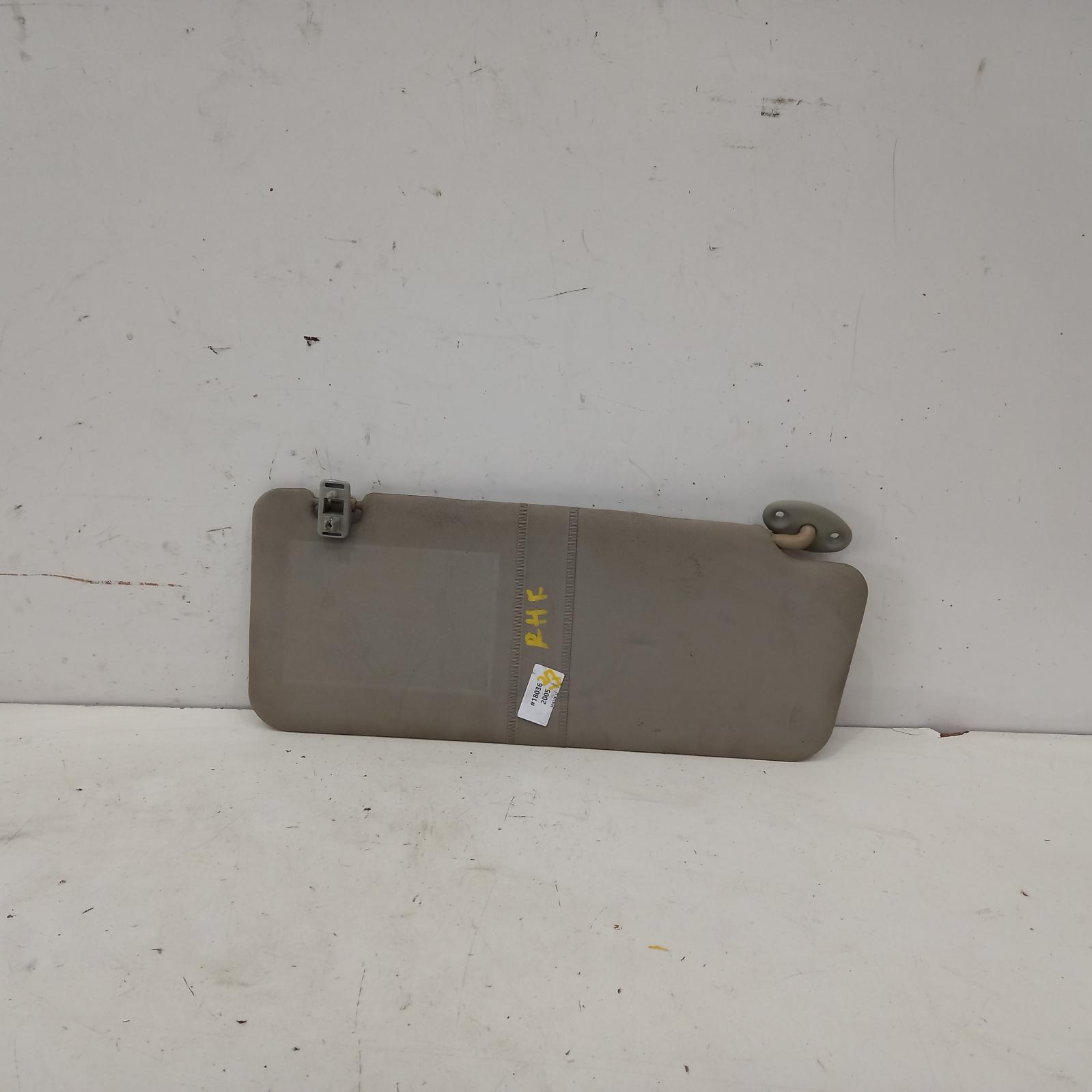 Hilux Sunvisor 2005-2015 rh side,02/05-08/15 00018036 #480451