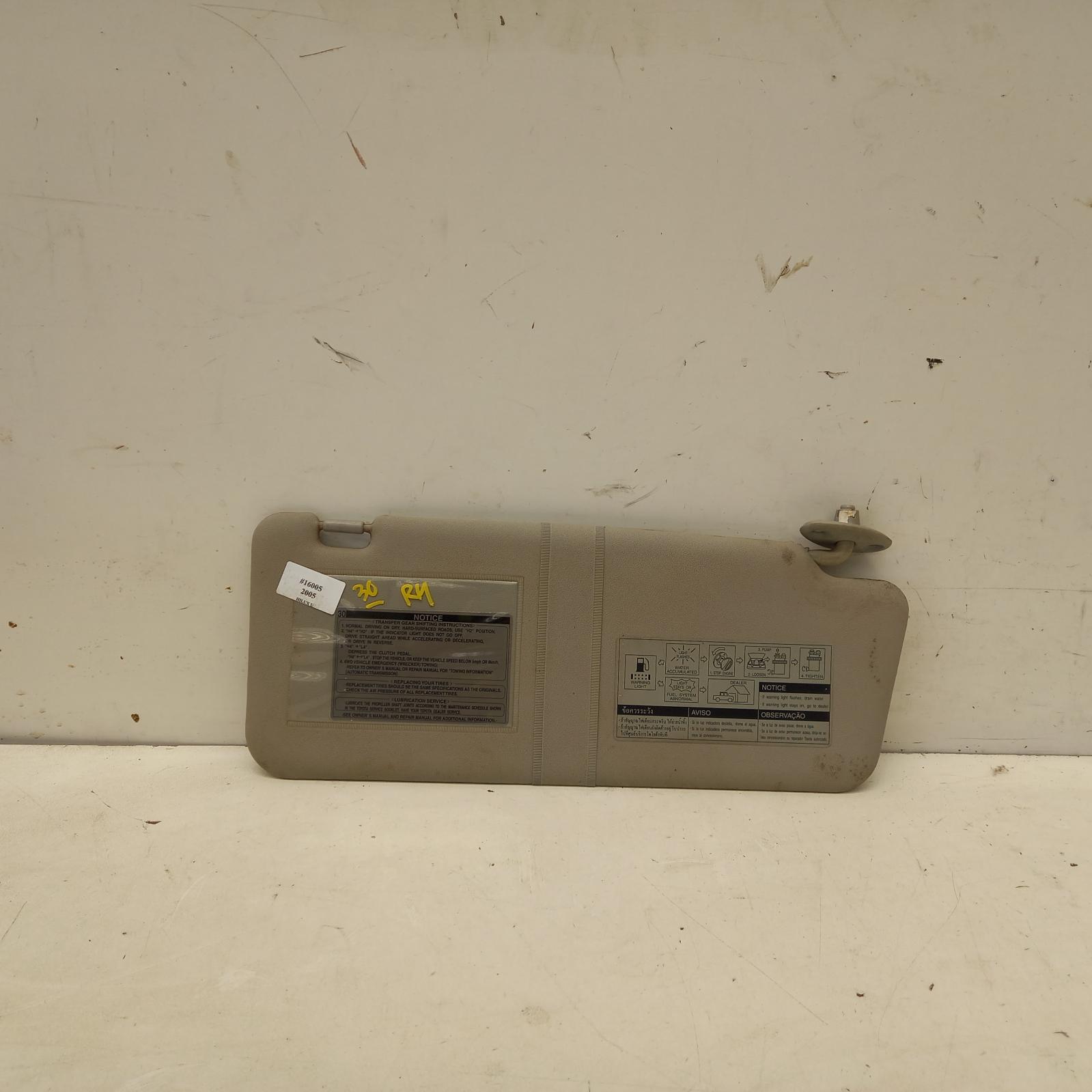 Hilux Sunvisor 2005-2015 rh side,02/05-08/15 00016005 #481023
