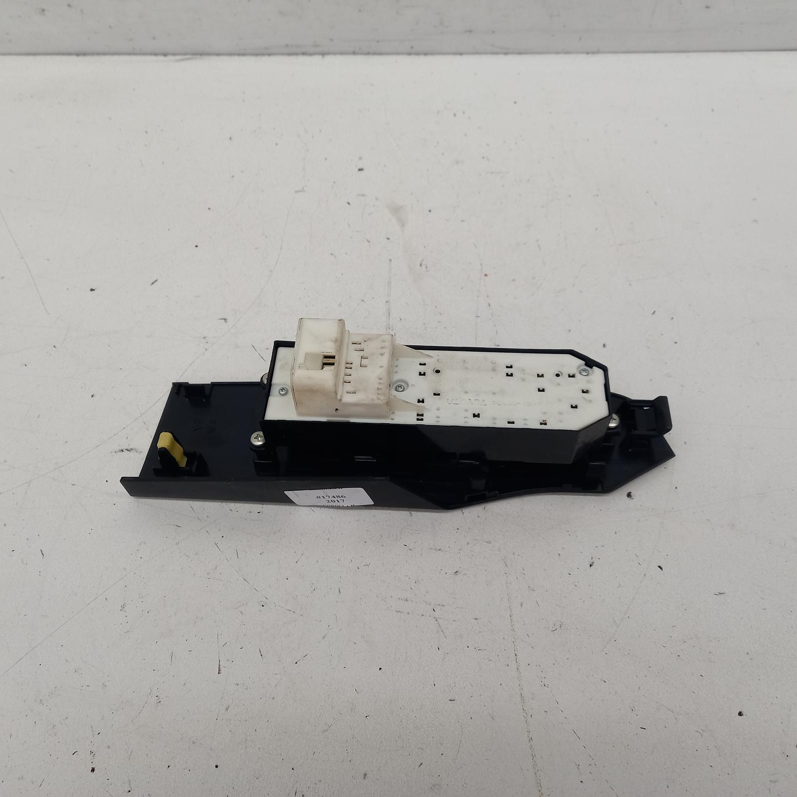 Corolla Power Door Window Switch 2015-2018 rh front (master switch),zre182r,hatch,standard,03/15-06/18 00017486 #481930