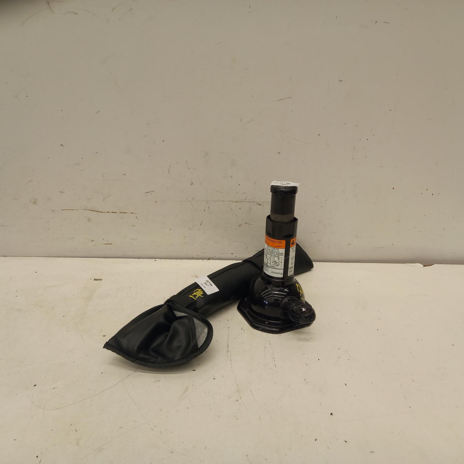 483838, Used jack tool kit for 2017 hilux 09/15