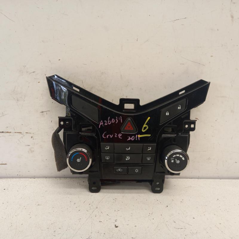 heater/aircon controls