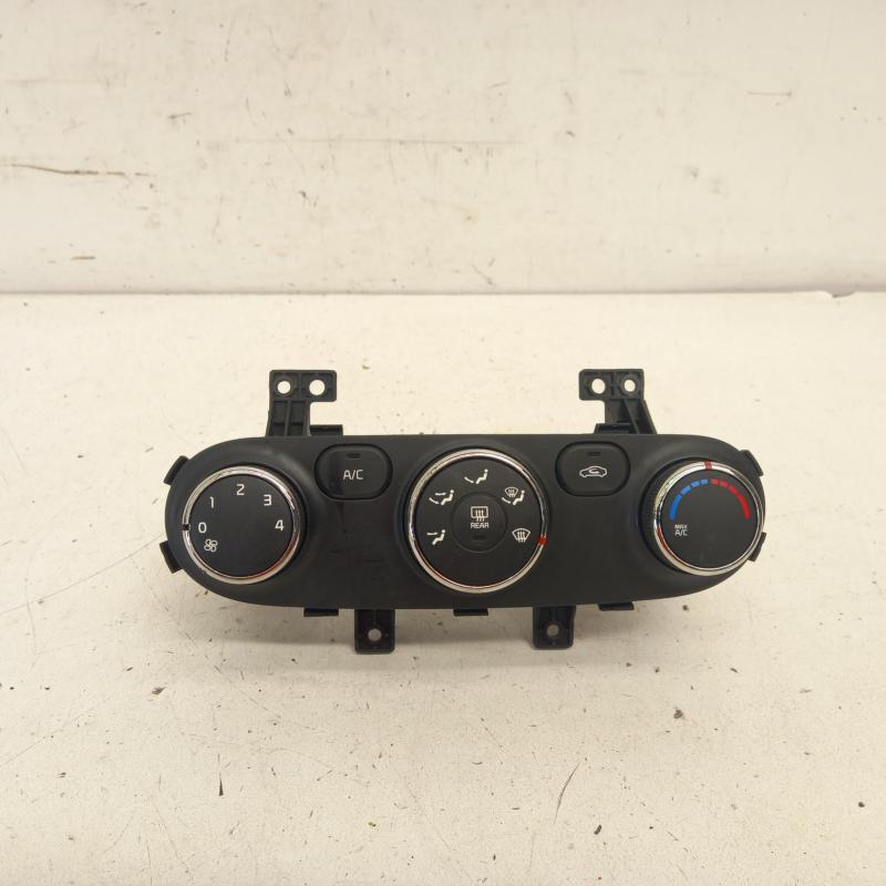 heater/aircon controls