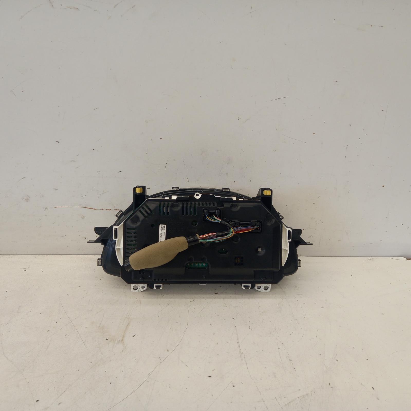 Corolla Instrument Cluster 2012-2015 1.8,2zr-fe,auto t/m,ascent,zre182r,hatch,10/12-05/15 00018067 #484184