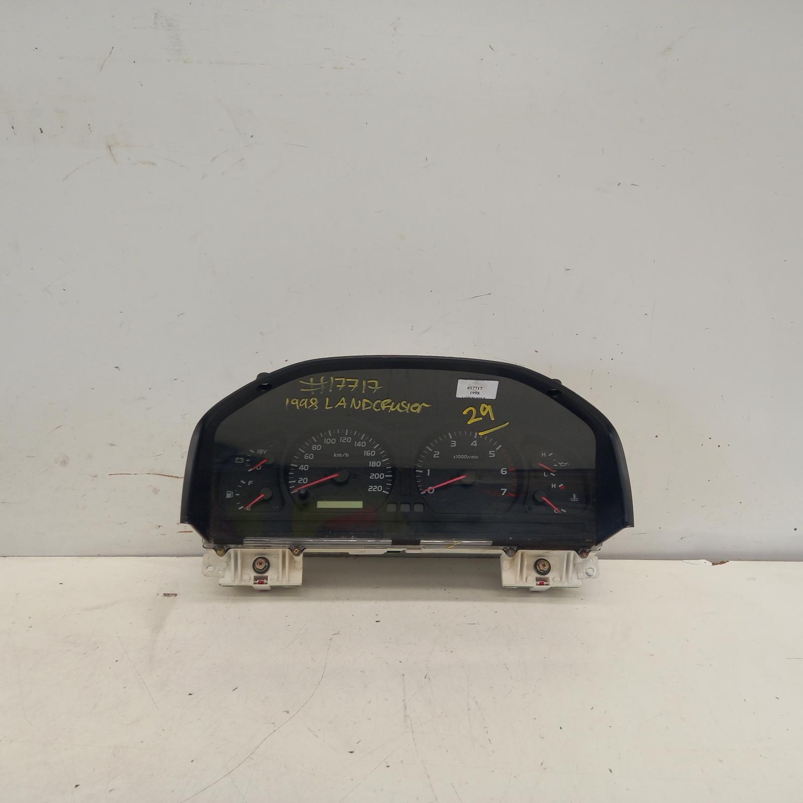 484079, Used instrument cluster for 1998 landcruiser petrol, 4.5