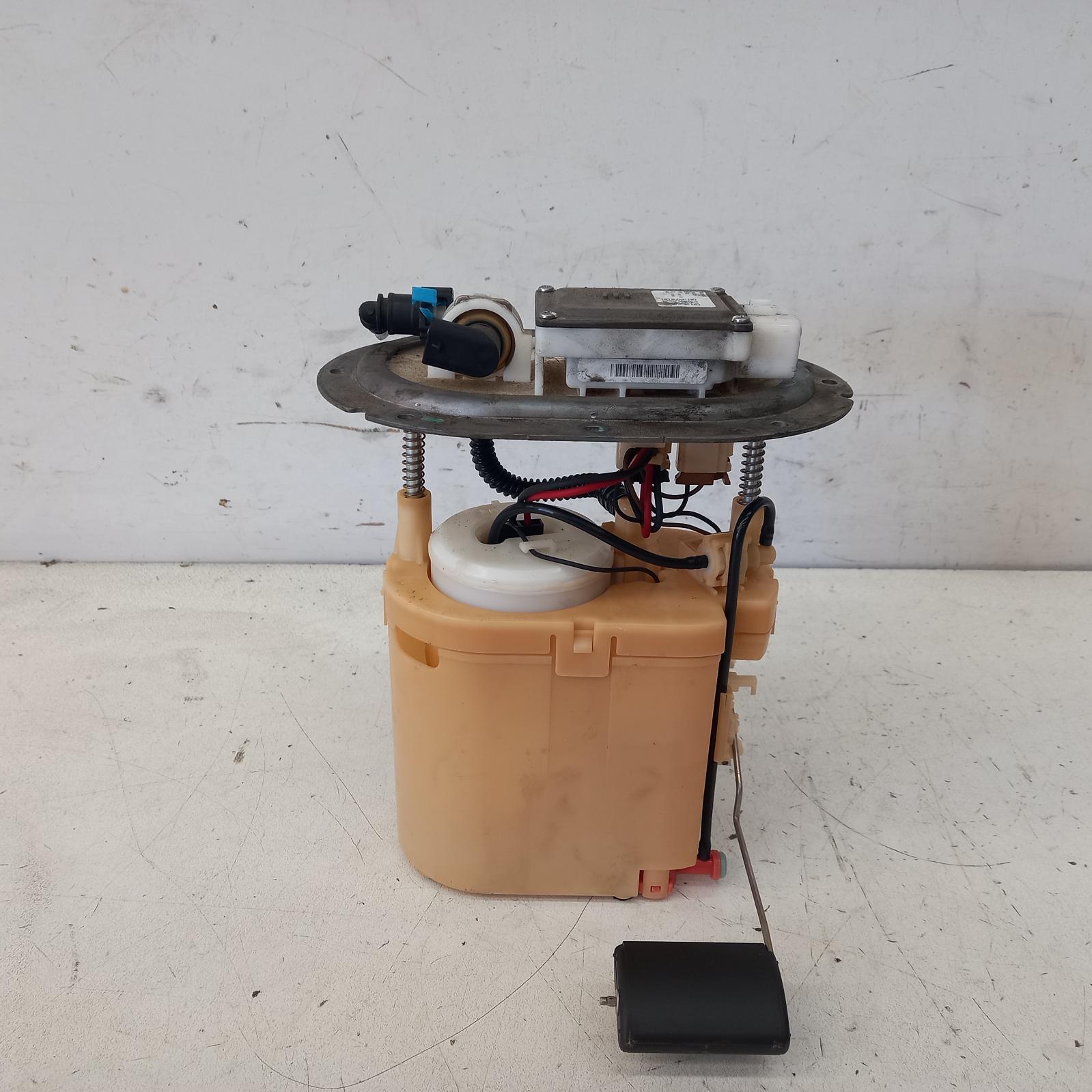 489899, Used fuel sending unit for 2017 Sonata lf, 10/1401/20