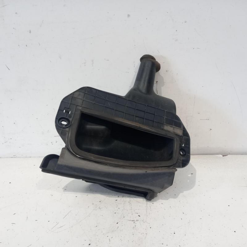 air cleaner duct/hose