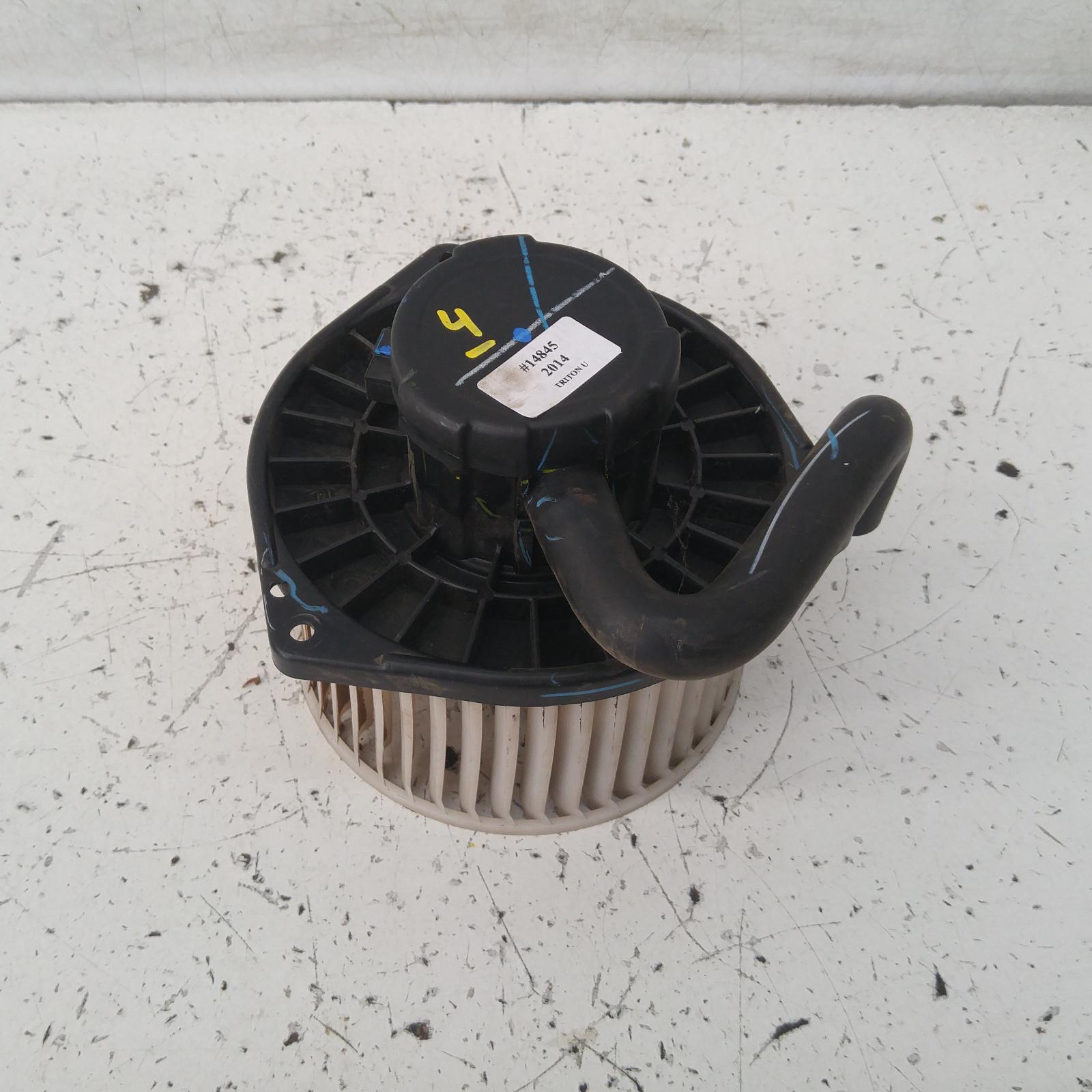 Triton Heater Fan/motor 2009-2015 mn,08/09-04/15 00014845 #351493