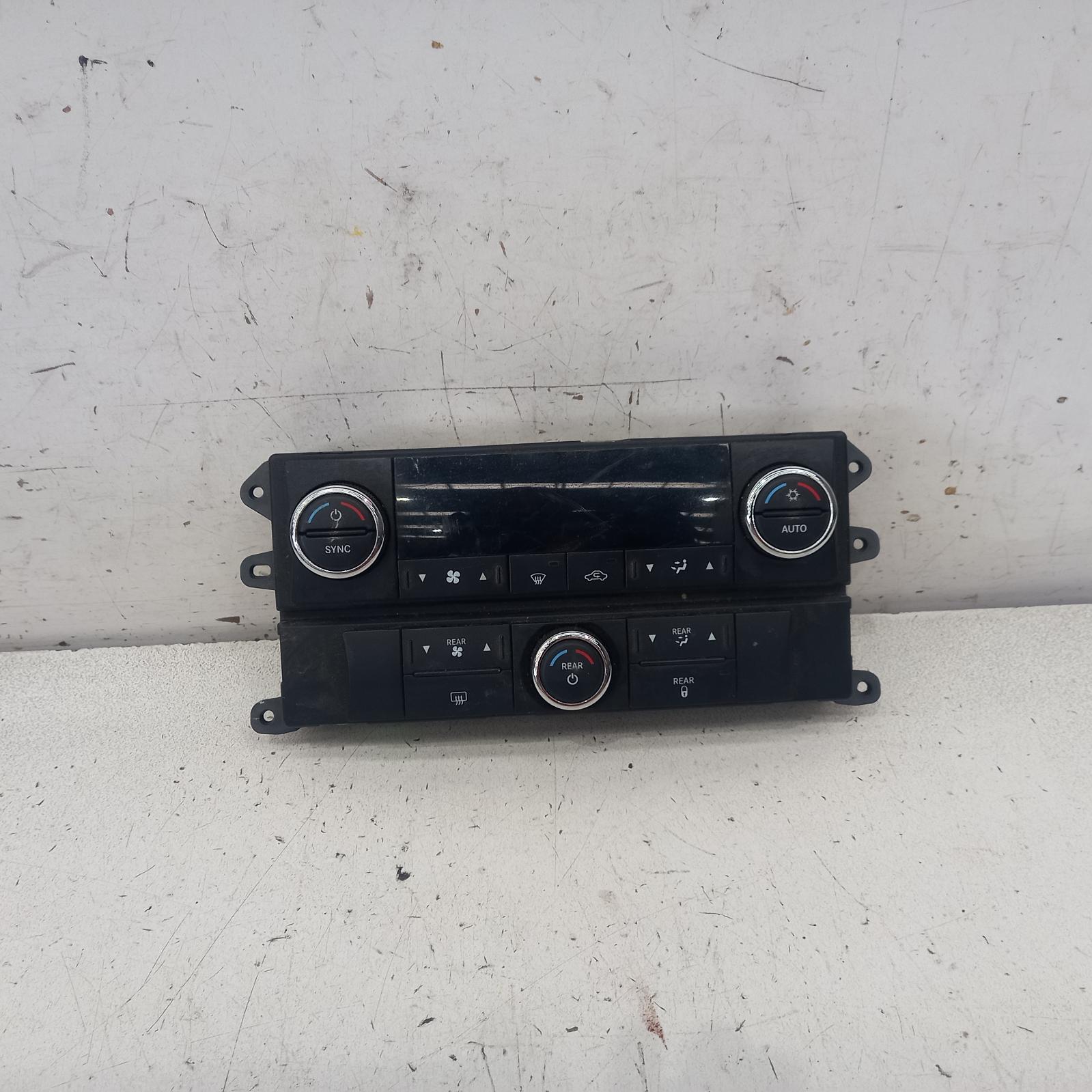 496690, Used heater/aircon controls for 2010 journey jc, front