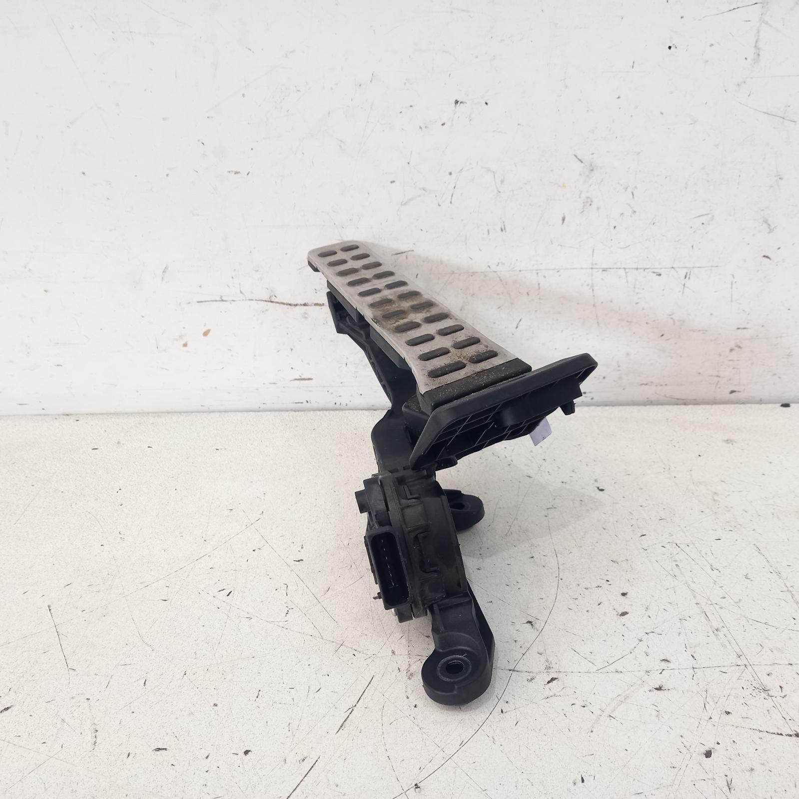497505, Used pedal assembly for 2015 Sorento accelerator pedal