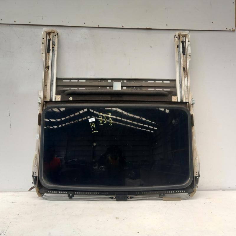 roof glass/sunroof