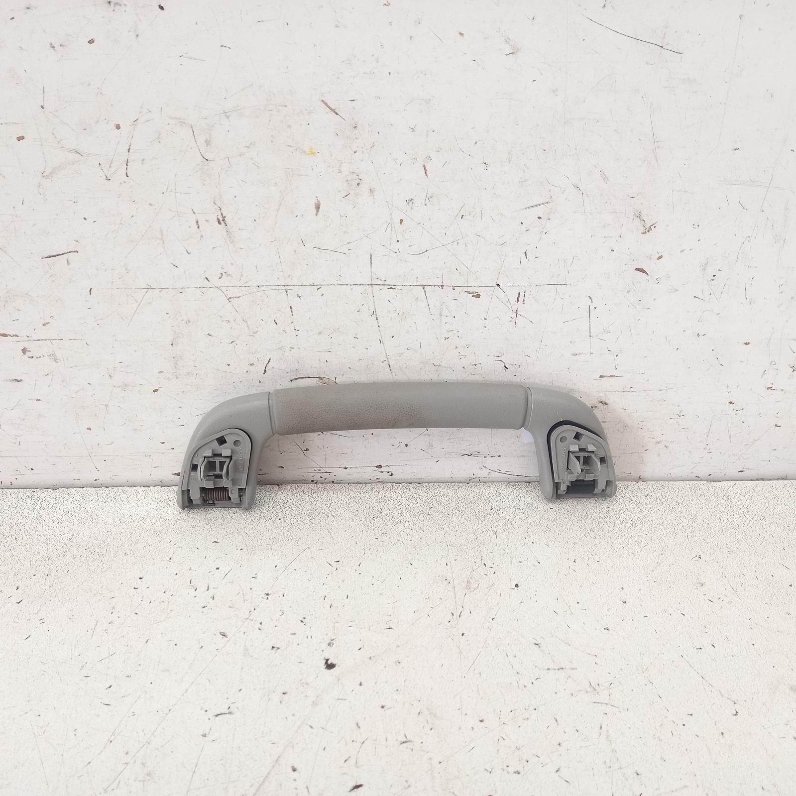 Aurion Grab Handle 2006-2012 gsv40r 10/06-03/12 00018244 #500011