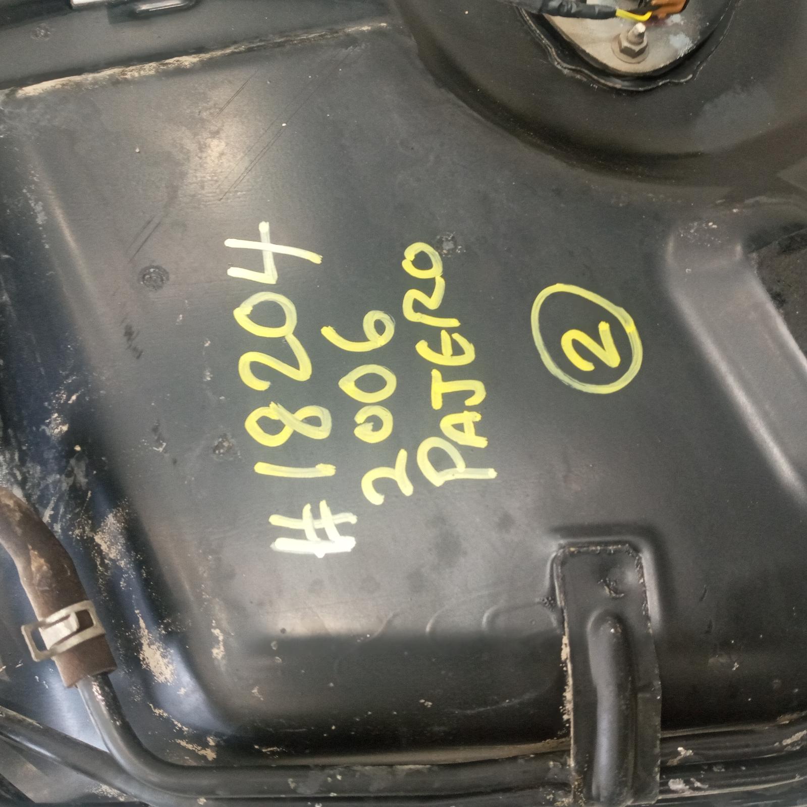 500562, Used fuel tank for 2006 pajero nsnw, petrol, 5dr wagon, 08/