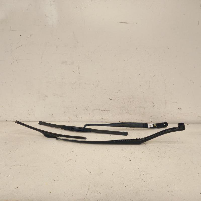 wiper arm