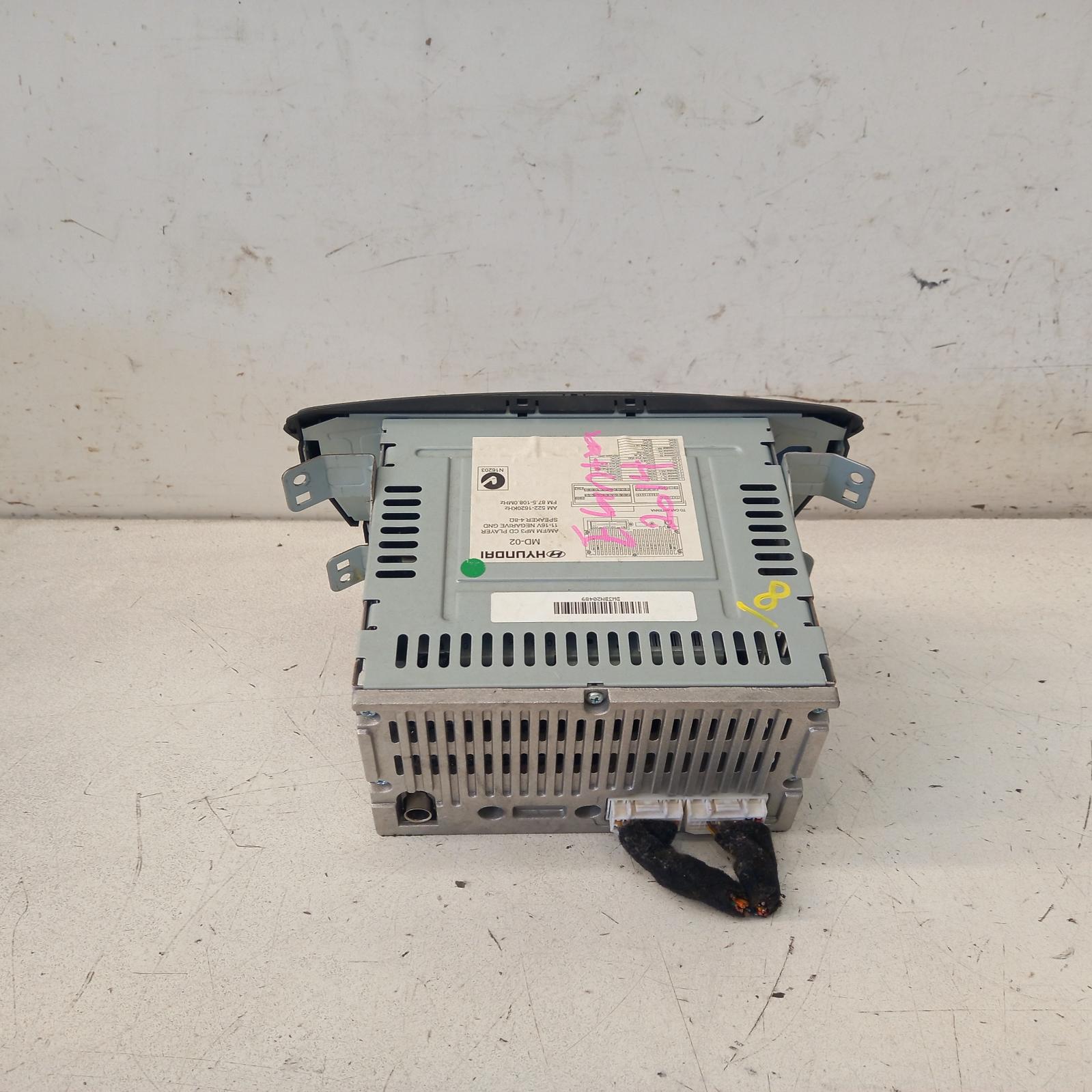 Elantra Stereo/head Unit 2013-2015 large colour display screen,dual knob type,md,10/13-11/15 partwh #502144