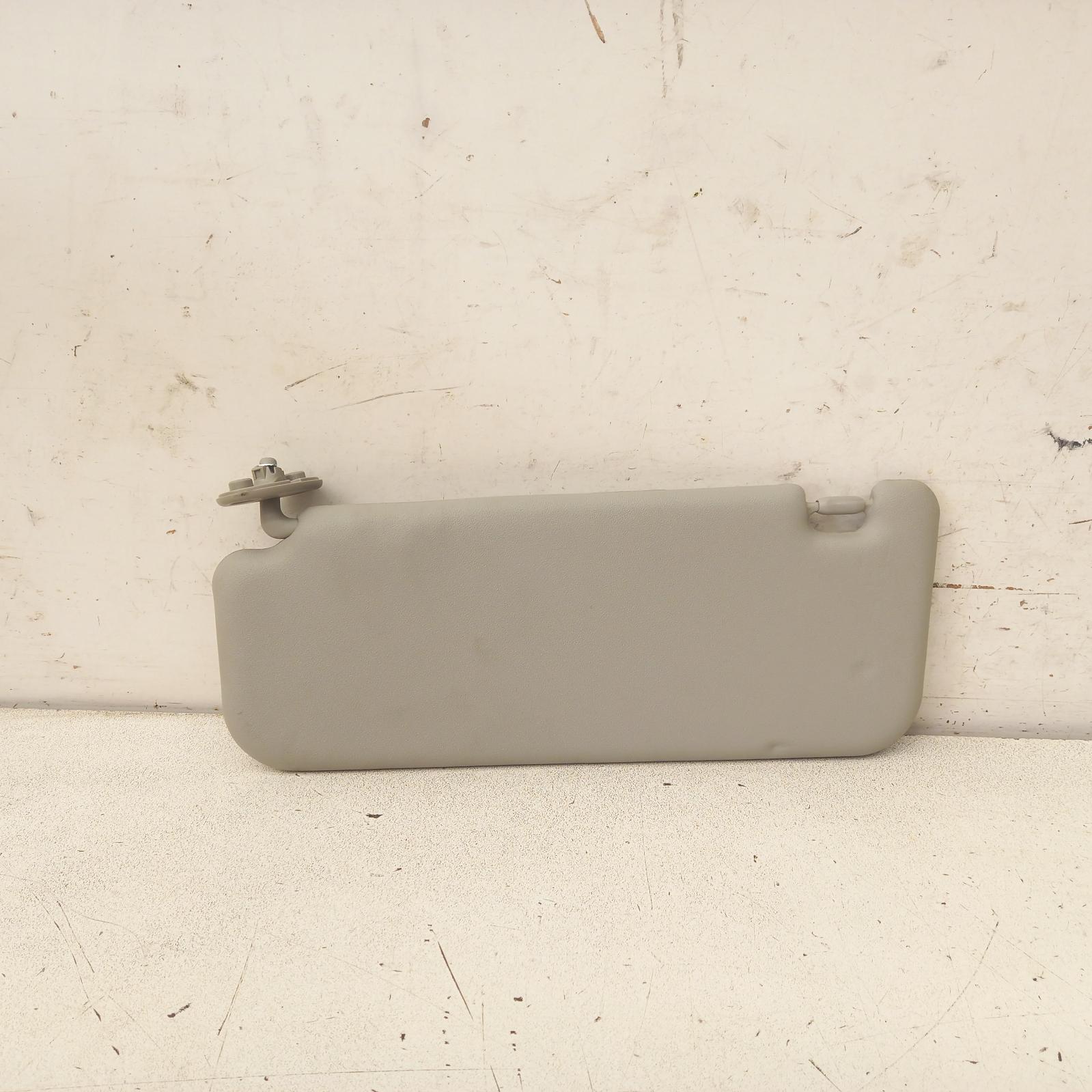 Hilux Sunvisor 2005-2015 rh side,02/05-08/15 partwh #502275