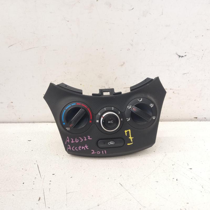 heater/aircon controls