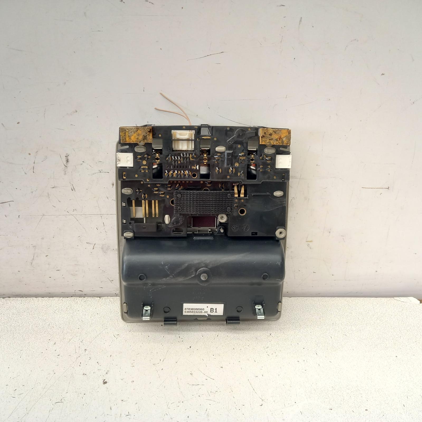 Camry Courtesy Light 2006-2011 front,acv40,06/06-11/11 partwh #504207