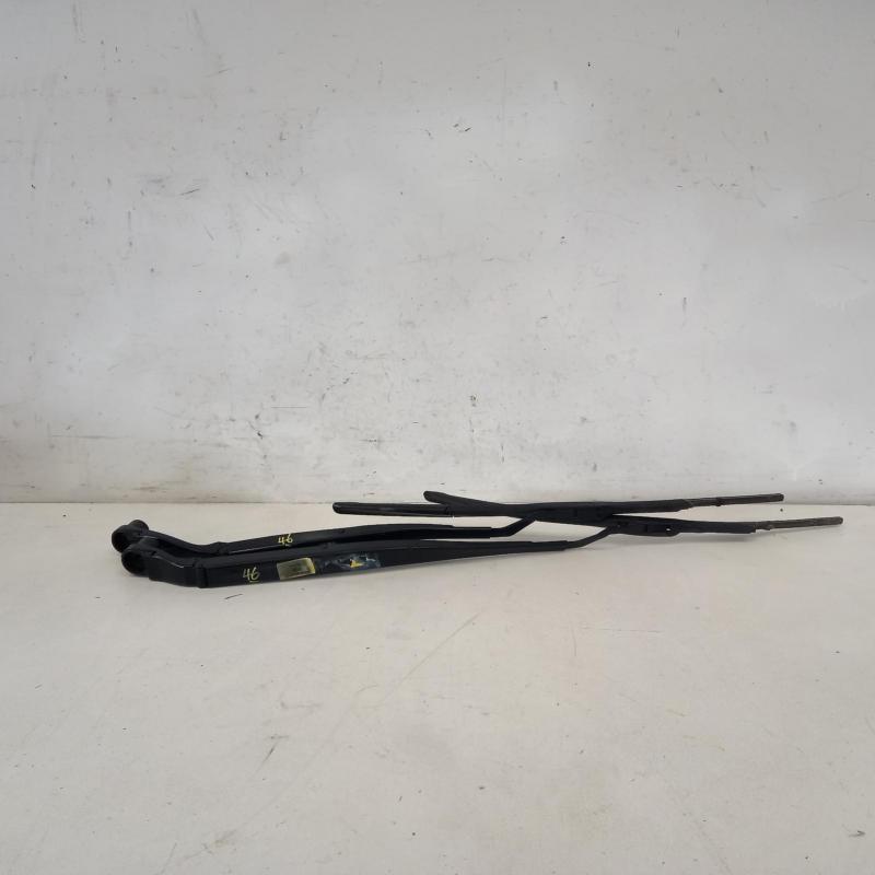 wiper arm