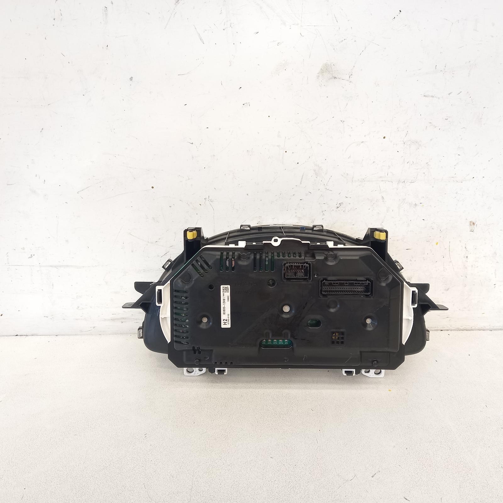 Corolla Instrument Cluster 2012-2015 1.8,2zr-fe,auto t/m,ascent,zre182r,hatch,10/12-05/15 00018308 #508274