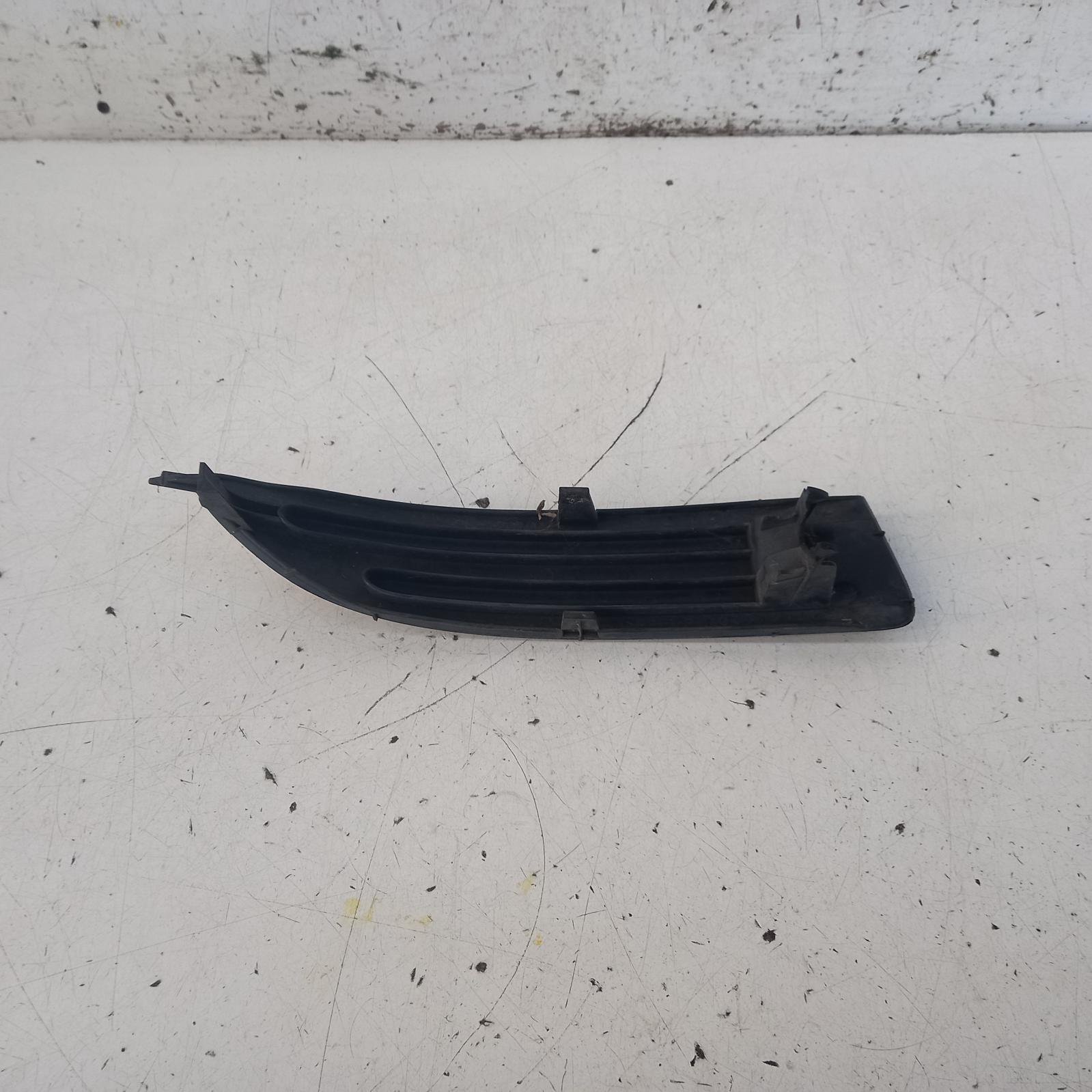 Corolla Grille 2001-2004 bumper grille (lh side),zze122,non foglamp type,10/01-04/04 00017427 #451880