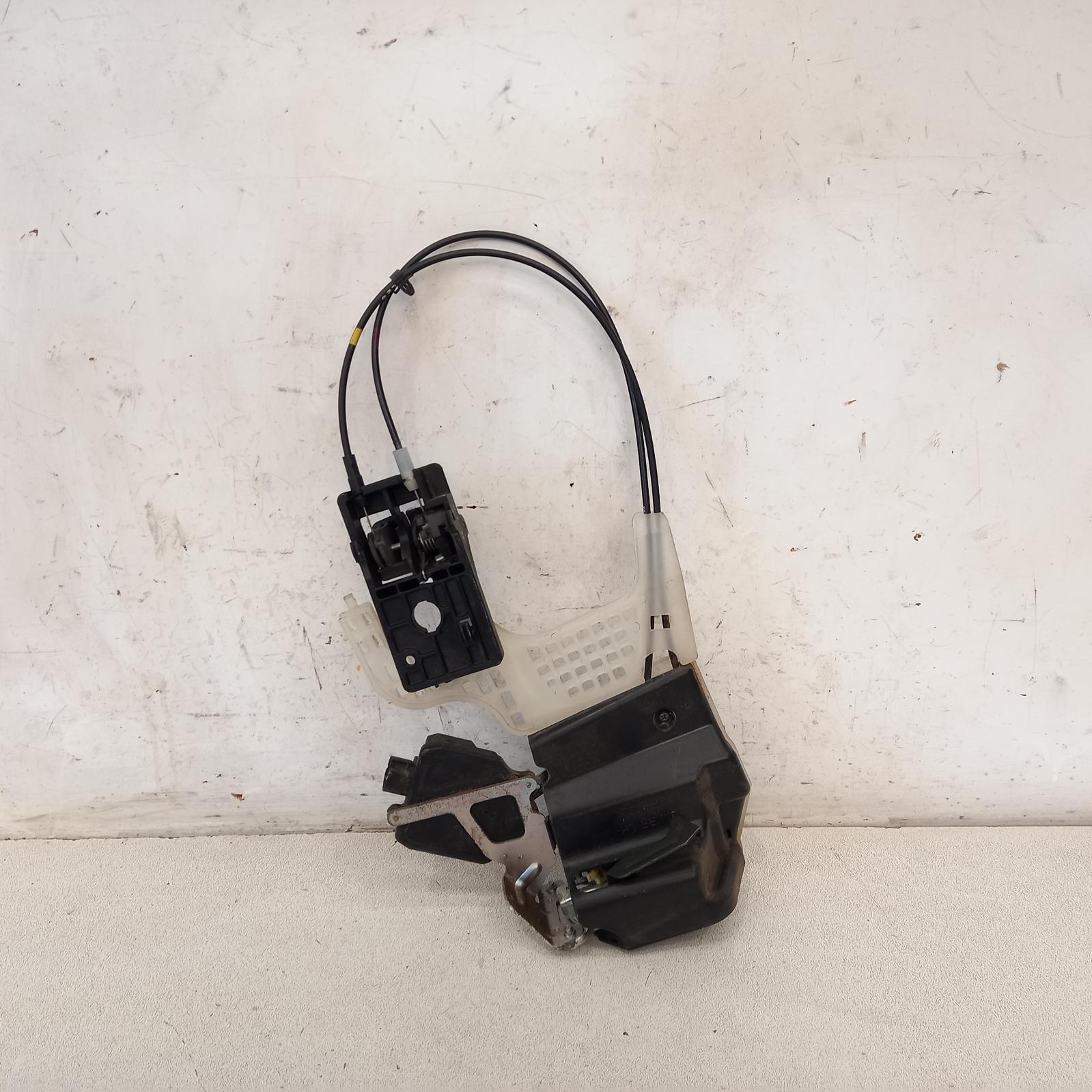 Tucson Door/boot/gate Lock 2004-2010 left rear door lock,08/04-01/10 00018369 #513080